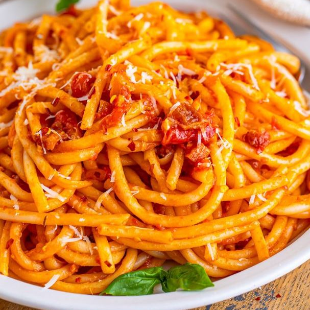 Spaguetti Rojo con Queso