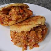 AREPA DE PICADILLO