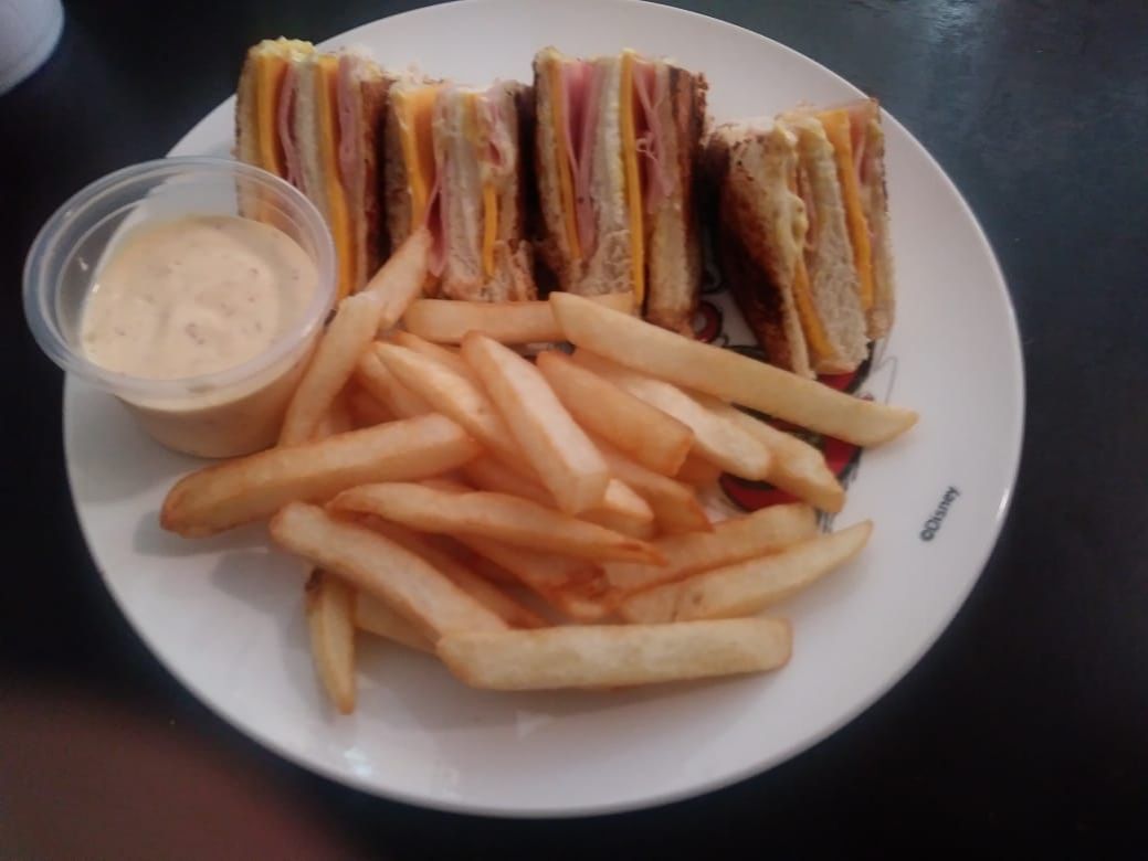 Sandwich con Papas