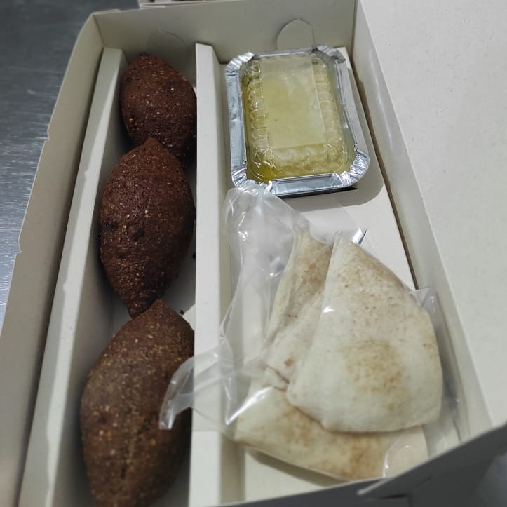 Combo Quibbe + Tahine + Pan Árabe