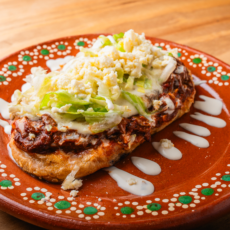 GUARACHE CON GUISO Y GUARNICION