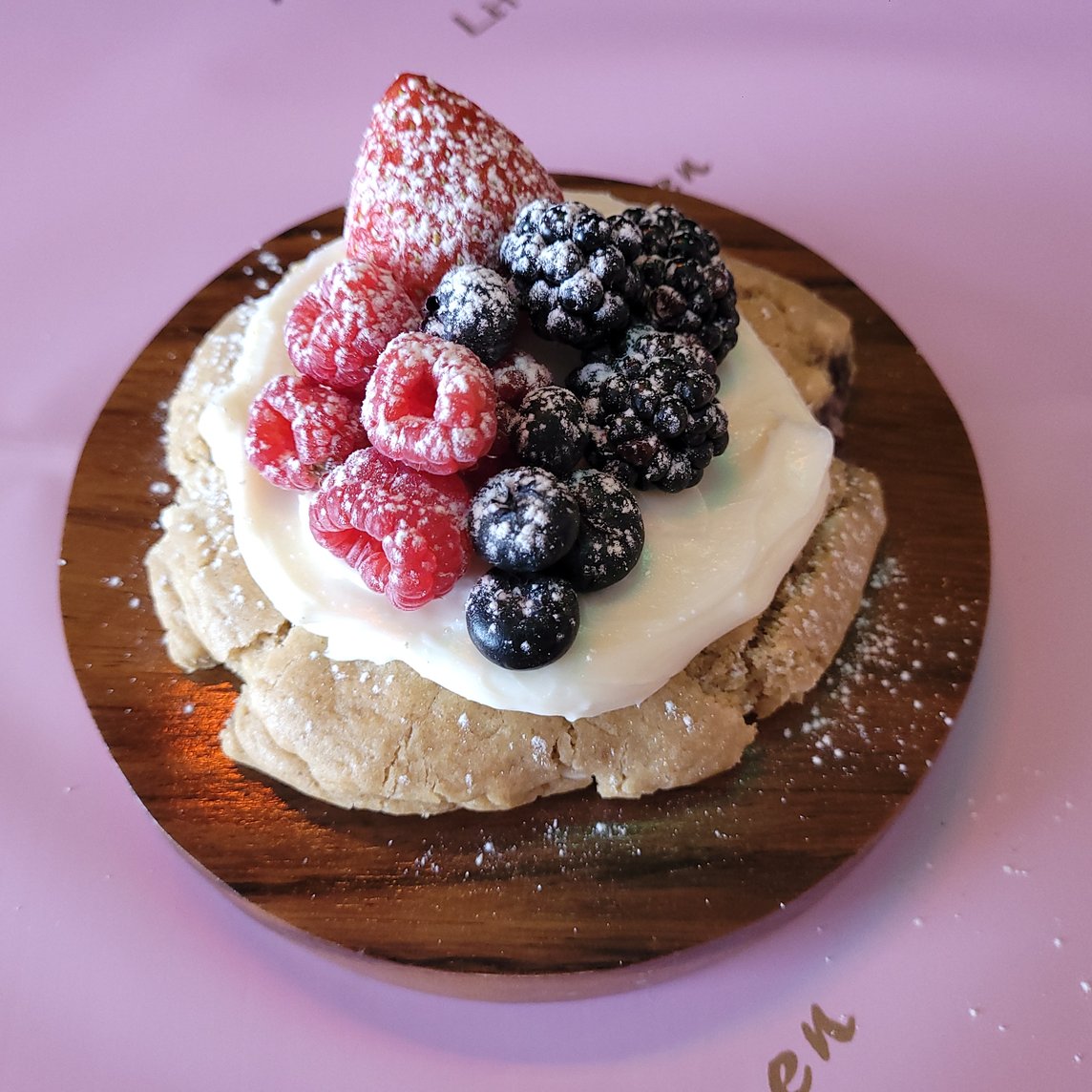 Berries cheesecake