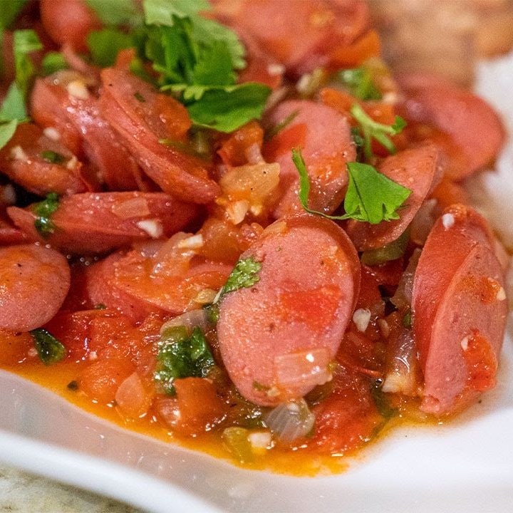 SALCHICHAS A LA MEXICANA