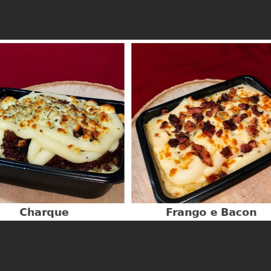 1 Batata de Charque com Queijo + 1 Batata de Frango com Bacon