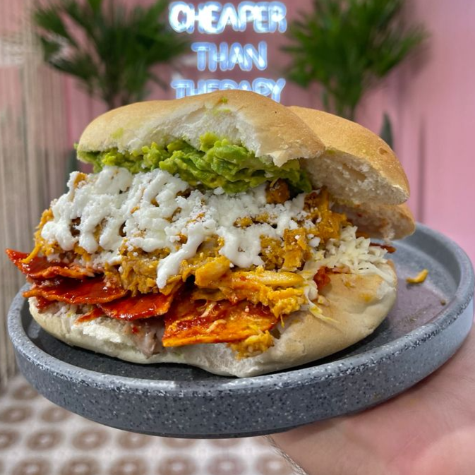 Torta de Chilaquiles