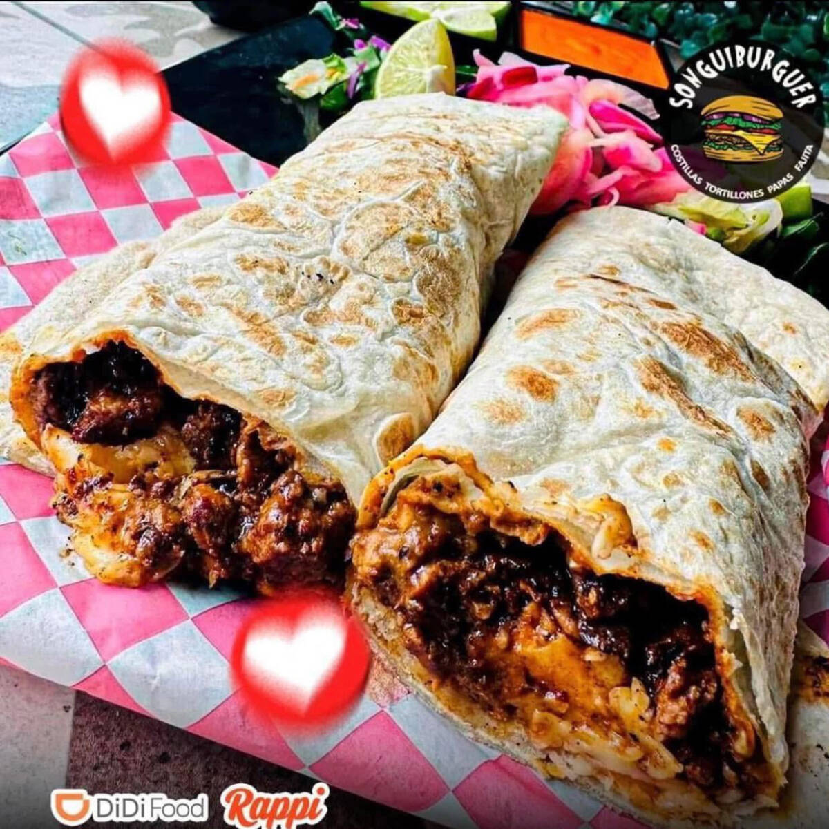 tortillon regio(carne asada ensalsadechile morita)