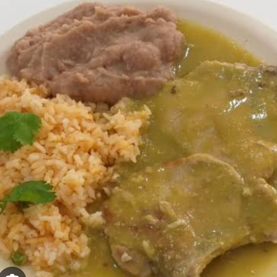 CHULETA EN SALSA VERDE