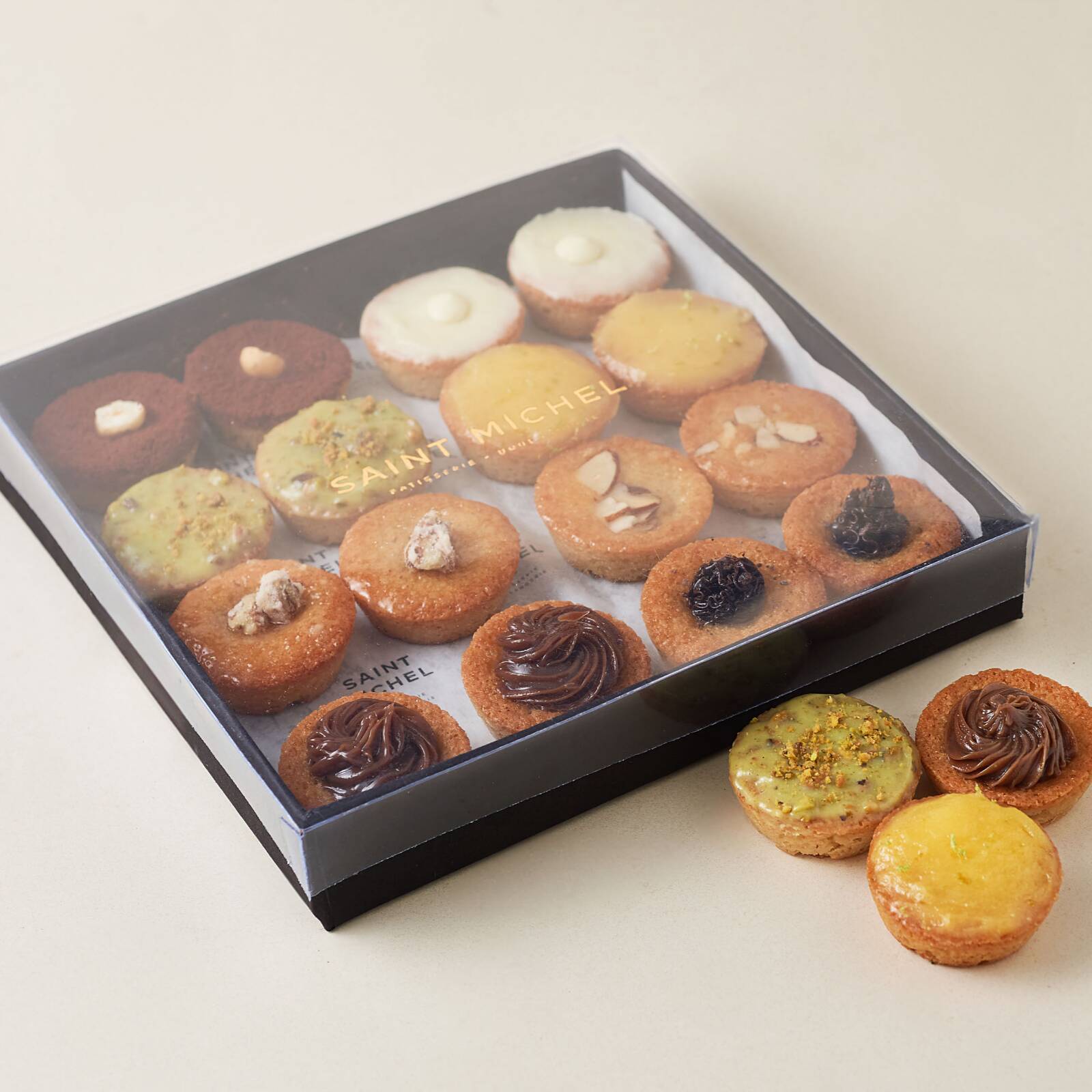 Caja de Financiers (16)