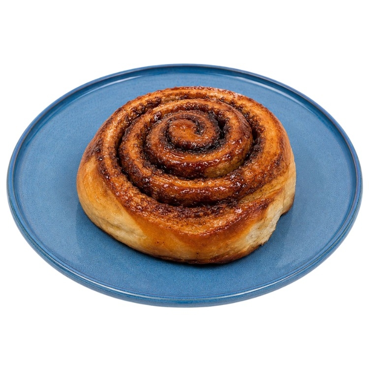 Massa macia e fofinha, preparada com um delicioso recheio de canela e açúcar, assada até ficar levemente dourada e irresistivelmente aromática. Finalizado com uma cobertura cremosa e delicada, que combina perfeitamente com o sabor marcante da canela.
Uma opção deliciosa para acompanhar o café da manhã ou deixar qualquer momento ainda mais especial.
