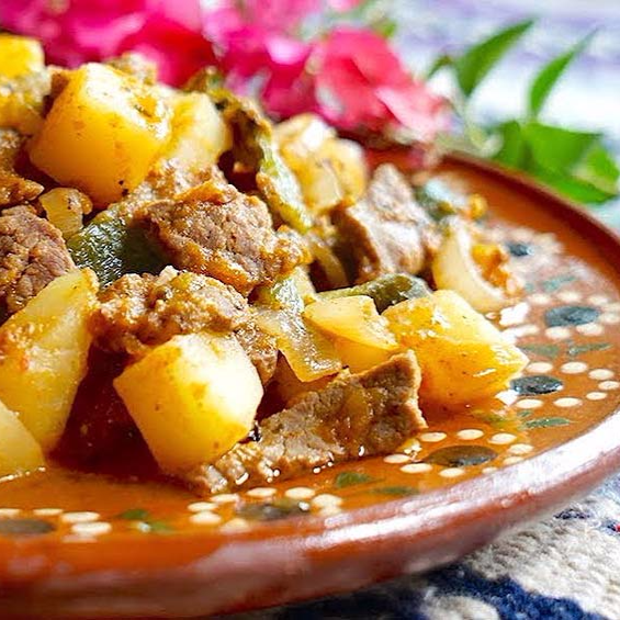 Bistec Ranchero + Agua Fresca