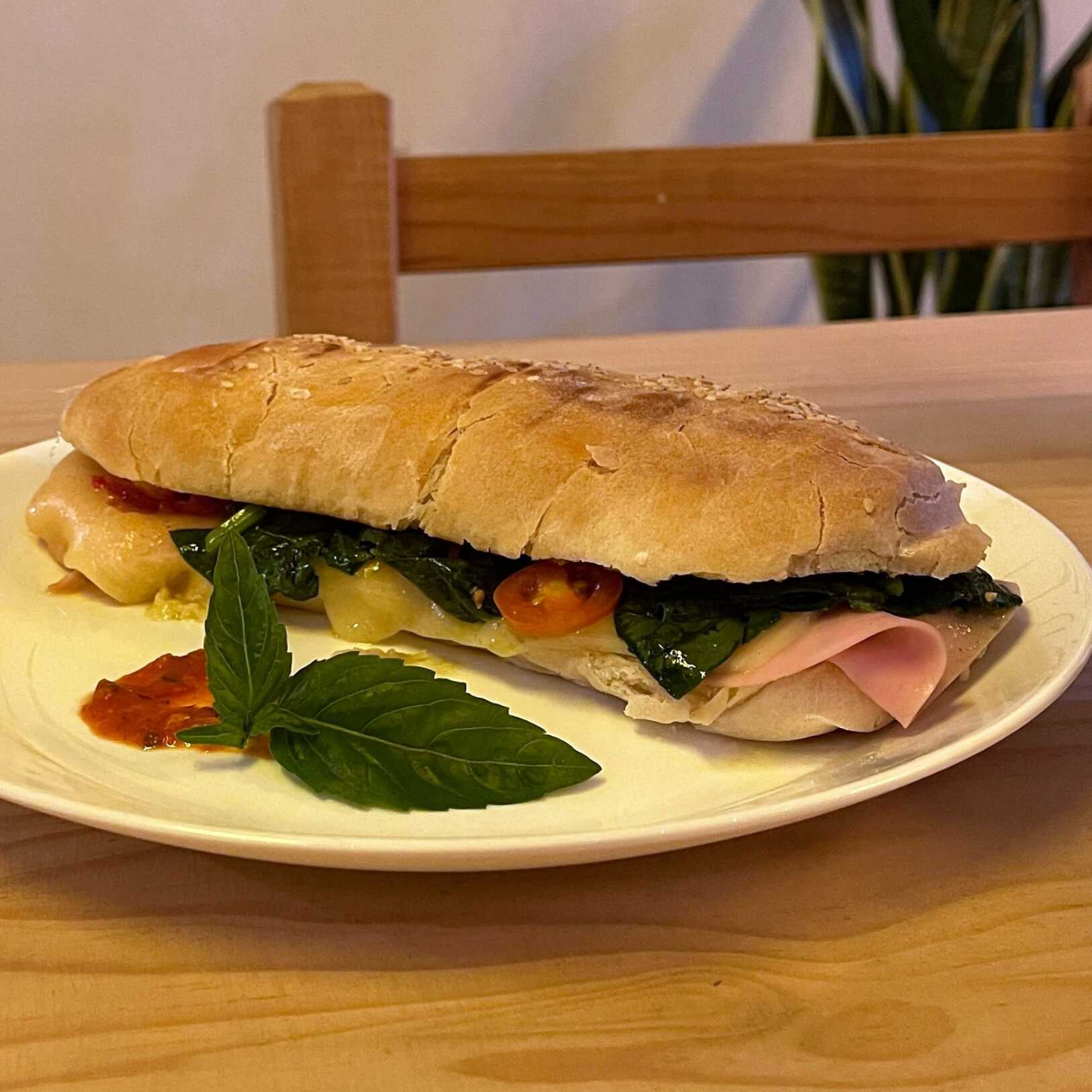 Clásico (Baguette / Panini / Croissant)