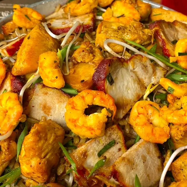 Arroz con Pollo y Camarón