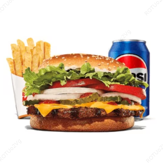 Um hambúrguer de carne bovina grelhado de 113g, pão com gergelim, queijo derretido, picles, salada fresca (alface, cebola, tomate), ketchup e maionese bk. Acompanha batata frita e bebida.