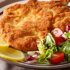 Nesse delicioso prato você ainda receberá como acompanhamento arroz, feijão, farofa, fritas e salada. Nós da Padaria Forno do Dão preparamos nossos pratos com muito carinho e capricho. Temos certeza que você vai adorar.