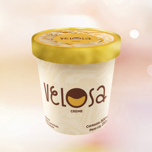 Sorvete clássico de creme. Delicioso sozinho e perfeito para acompanhar sua sobremesa favorita.