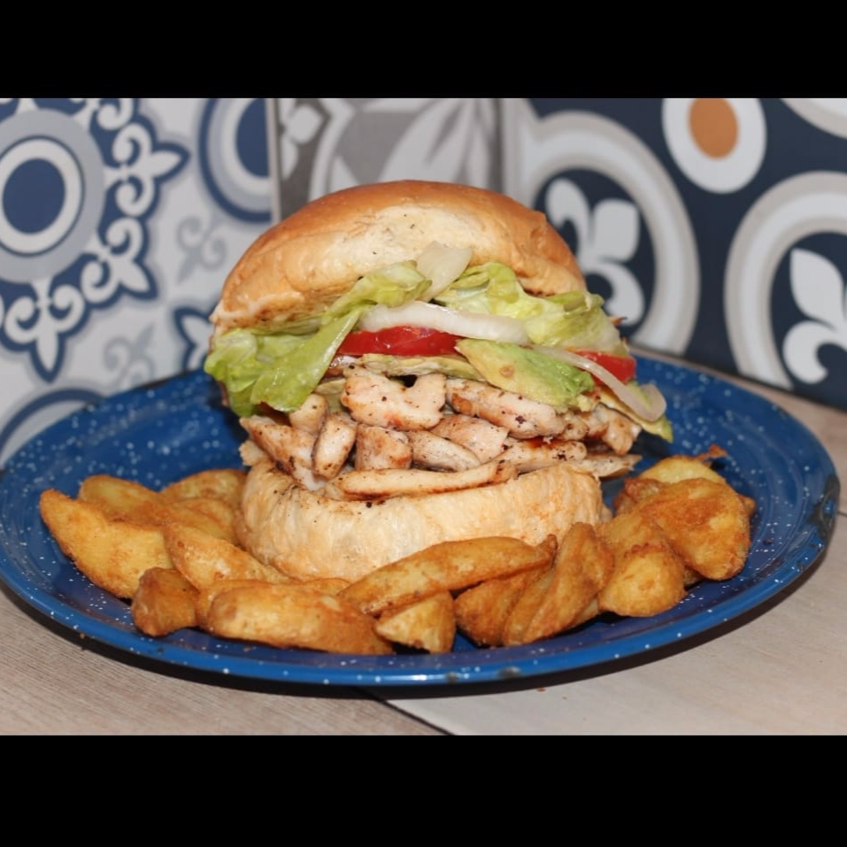 Hamburguesa de pollo y queso blanco