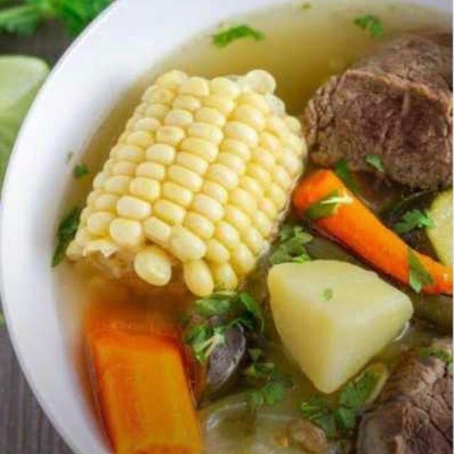 Rico Caldo de Res + Bebida