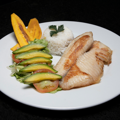 Filete de Róbalo más Ensalada
