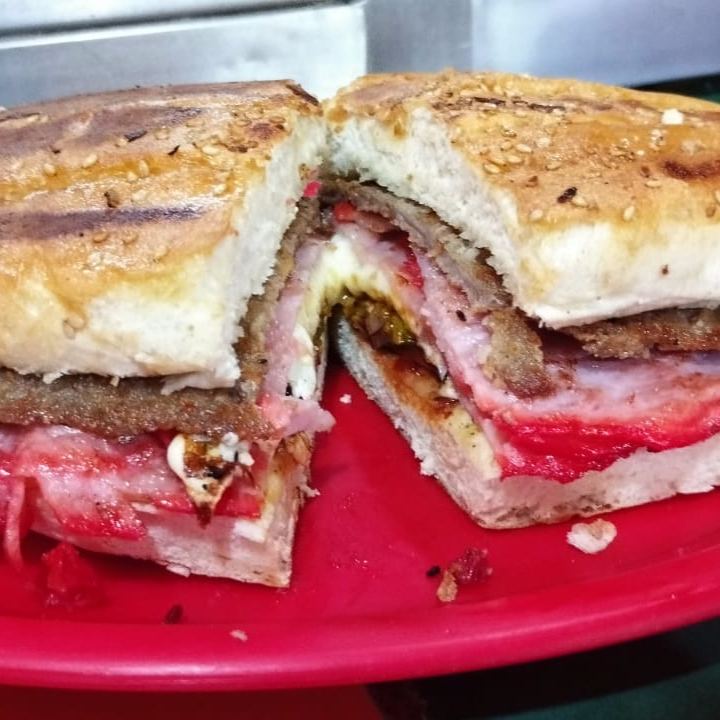 Milanesa, Pierna Española y Quesillo
