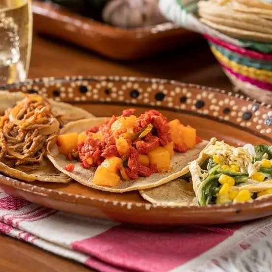 taco de papas con chorizo