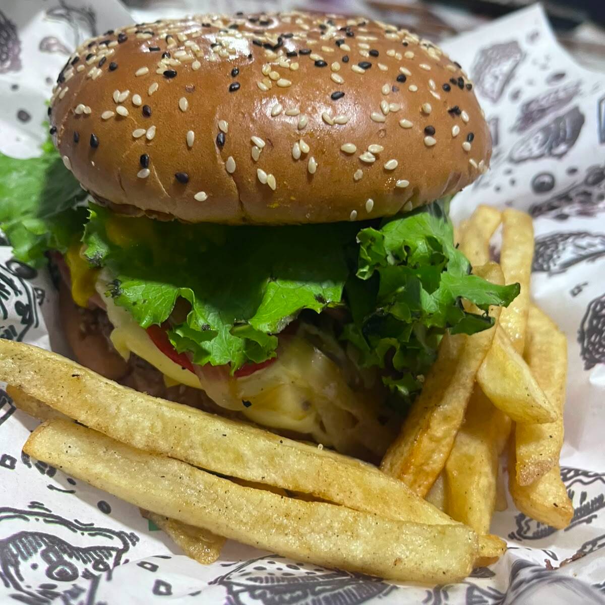 Hamburguesa Hawaiana con Papas
