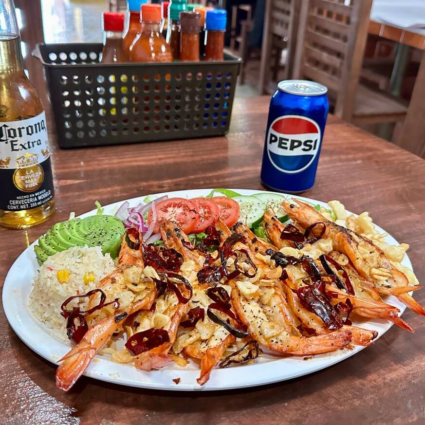 Camarones Al ajillo