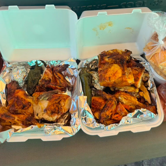 2 POLLOS + 4 COMPLEMENTOS