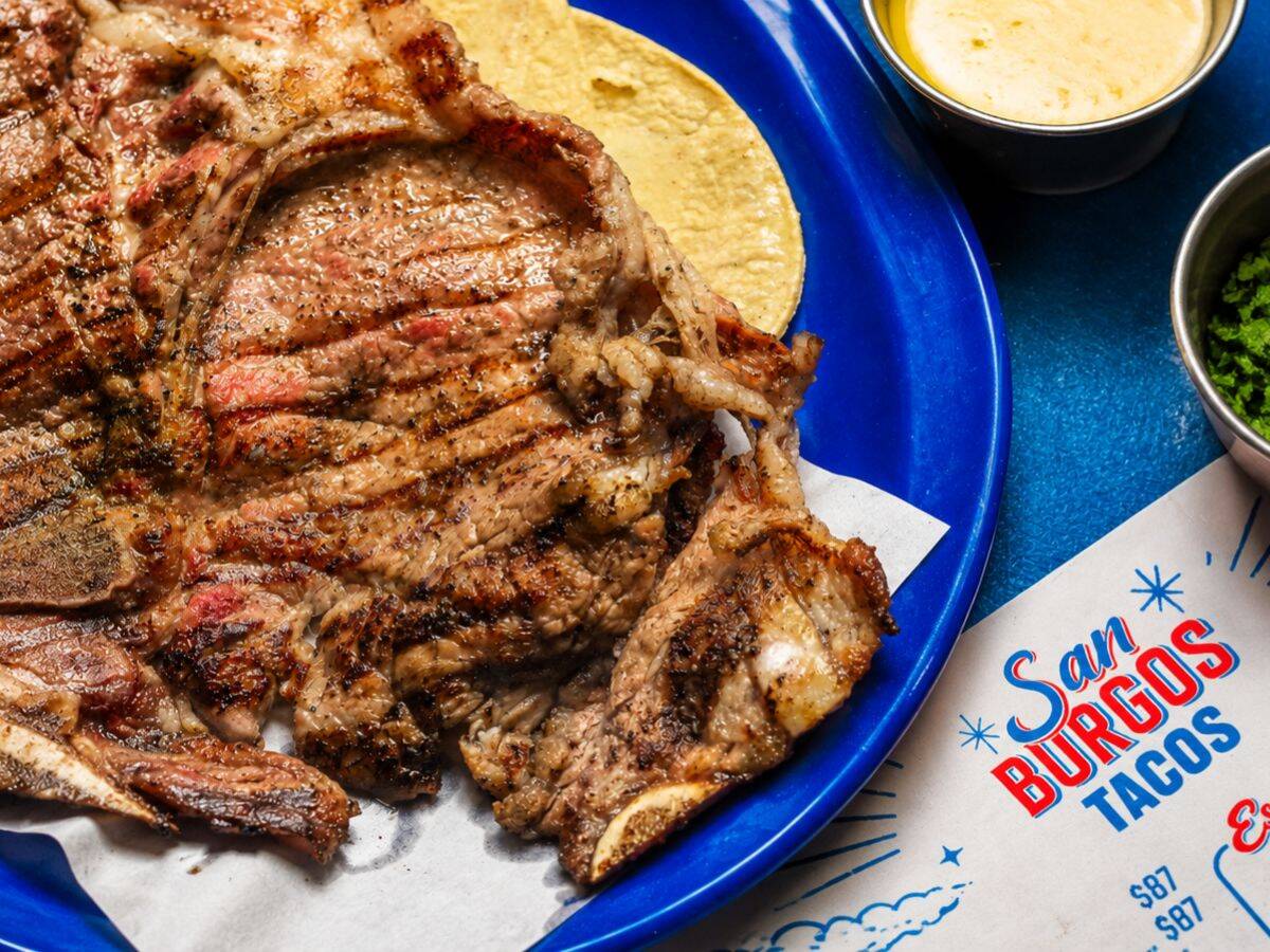 Tacos San Burgos (Nápoles)