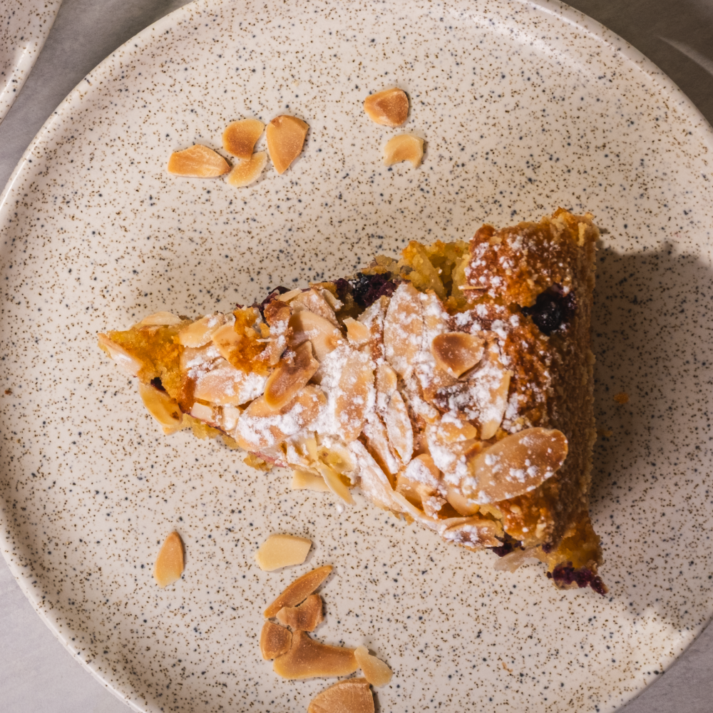 Porción Torta de Almendras con Agraz