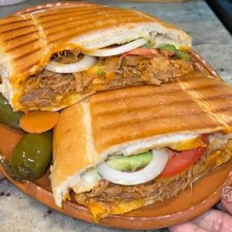 TORTA DE POLLO