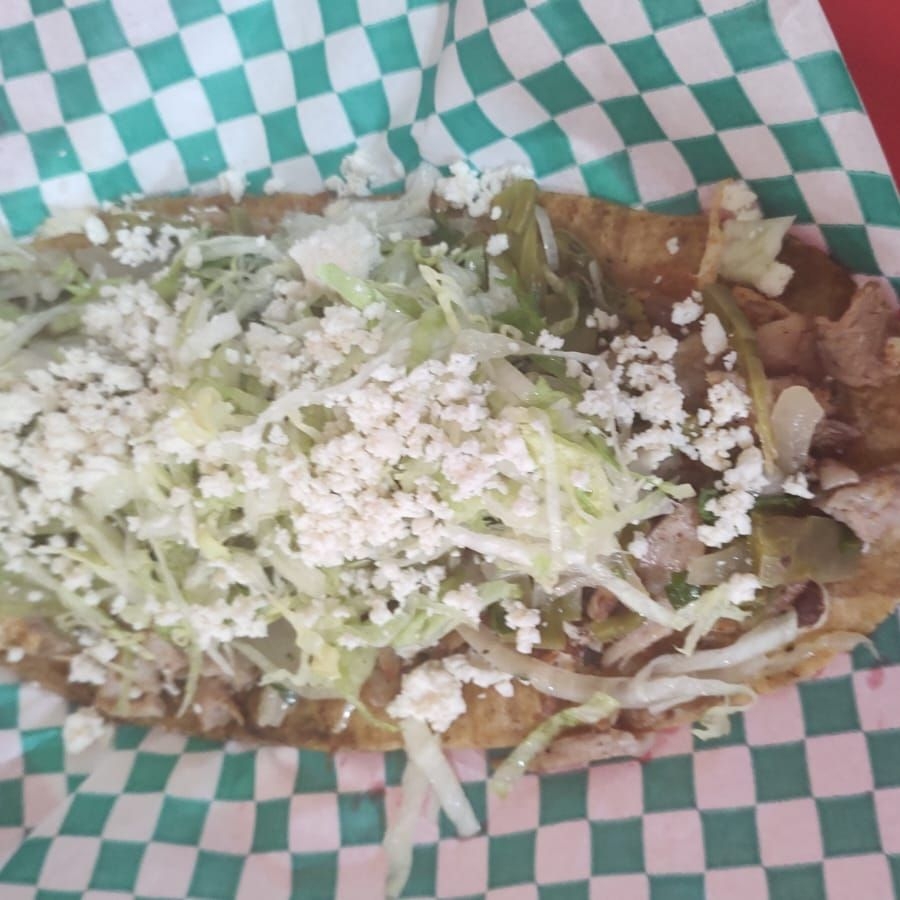 Huarache de Bistec