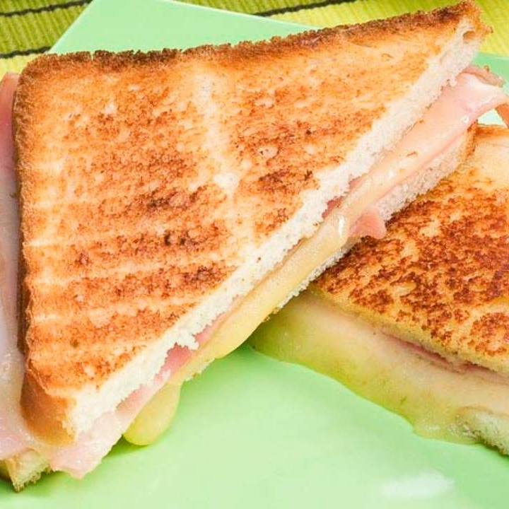 Sandwich de Jamon y Queso