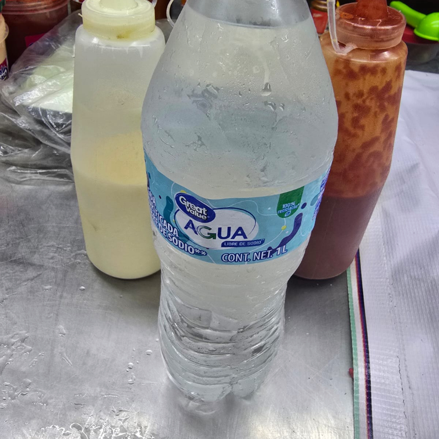Agua 1L