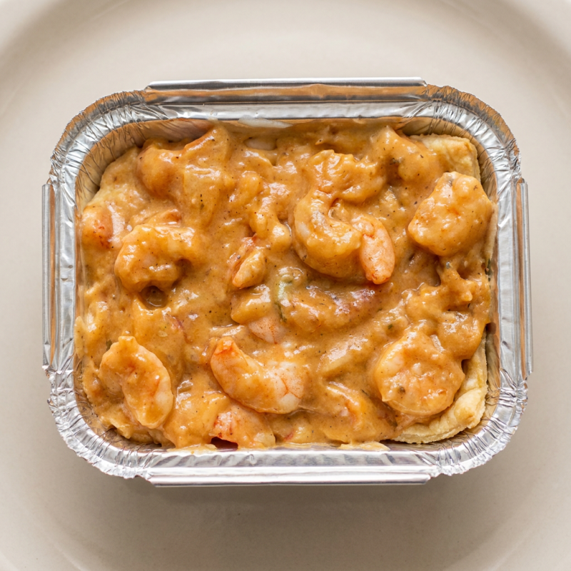 Massa leva, recheio cremoso com bastante camarão para vc se deliciar.