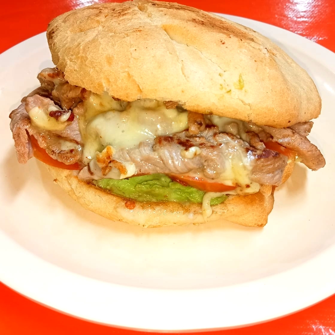 Torta de Arrachera