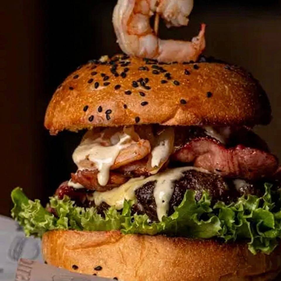 Hamburguesa Mar y Tierra