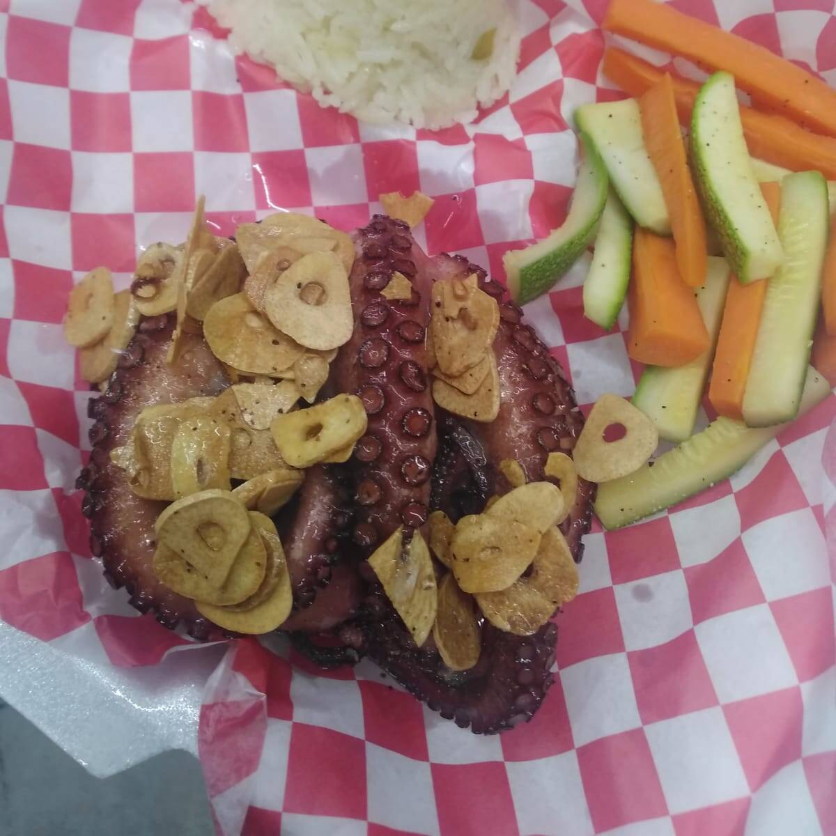 Pulpo al Mojo de Ajo