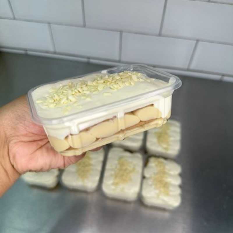 Pavê ou pra comer, composto por uma creme de ninho levinho, intercalado com biscoito Maizena, e uma musse de ninho para finalizar, tem aproximadamente 150g