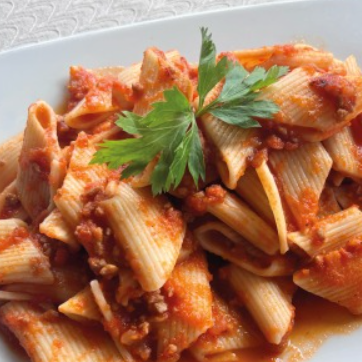 Macarrones en Salsa Roja