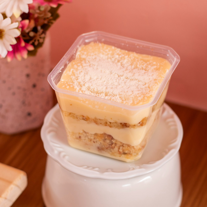 Deliciosa massa branca de leite Ninho com nosso recheio cremoso de Ninho.