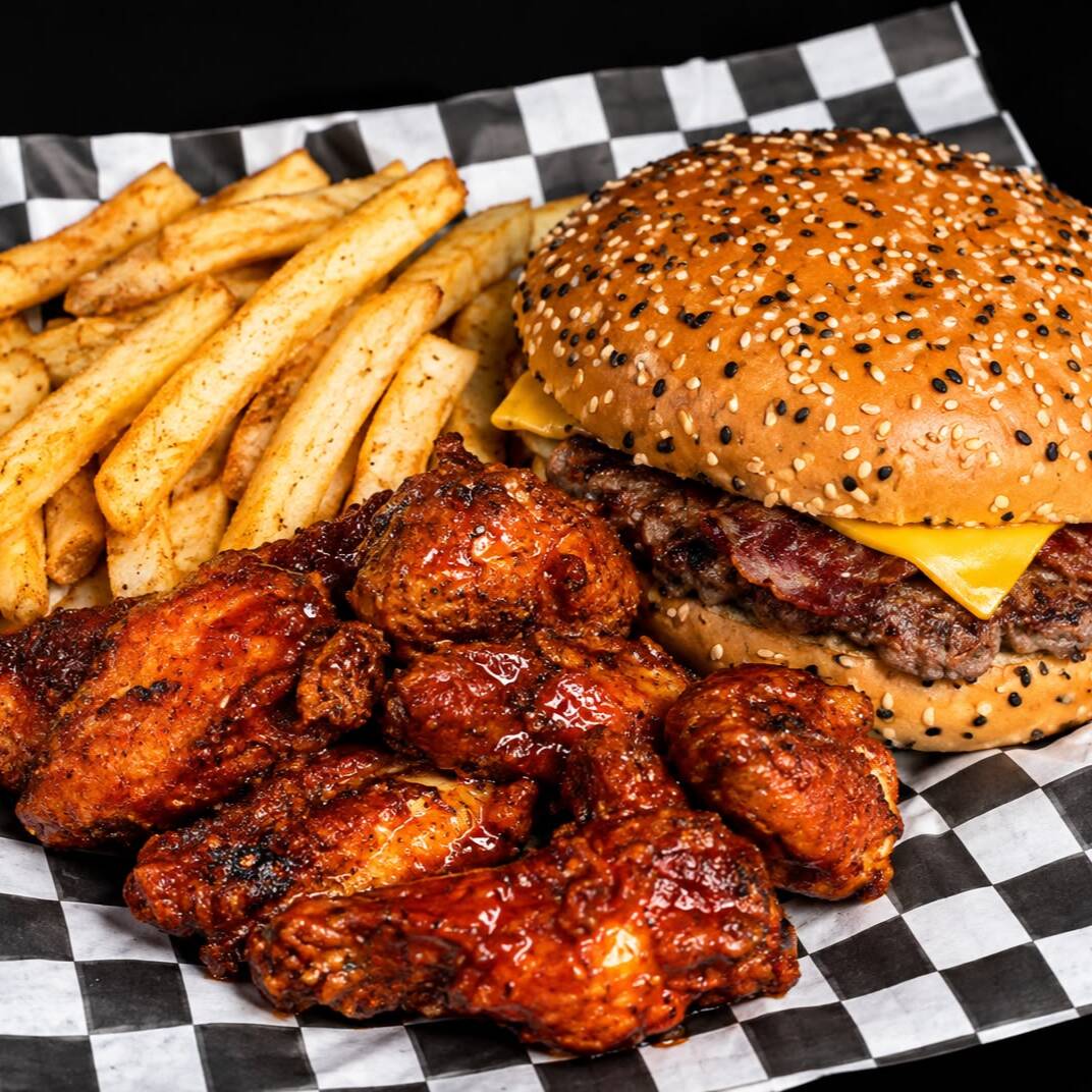 COMBO ALISBURGER + BEBIDA GRATIS