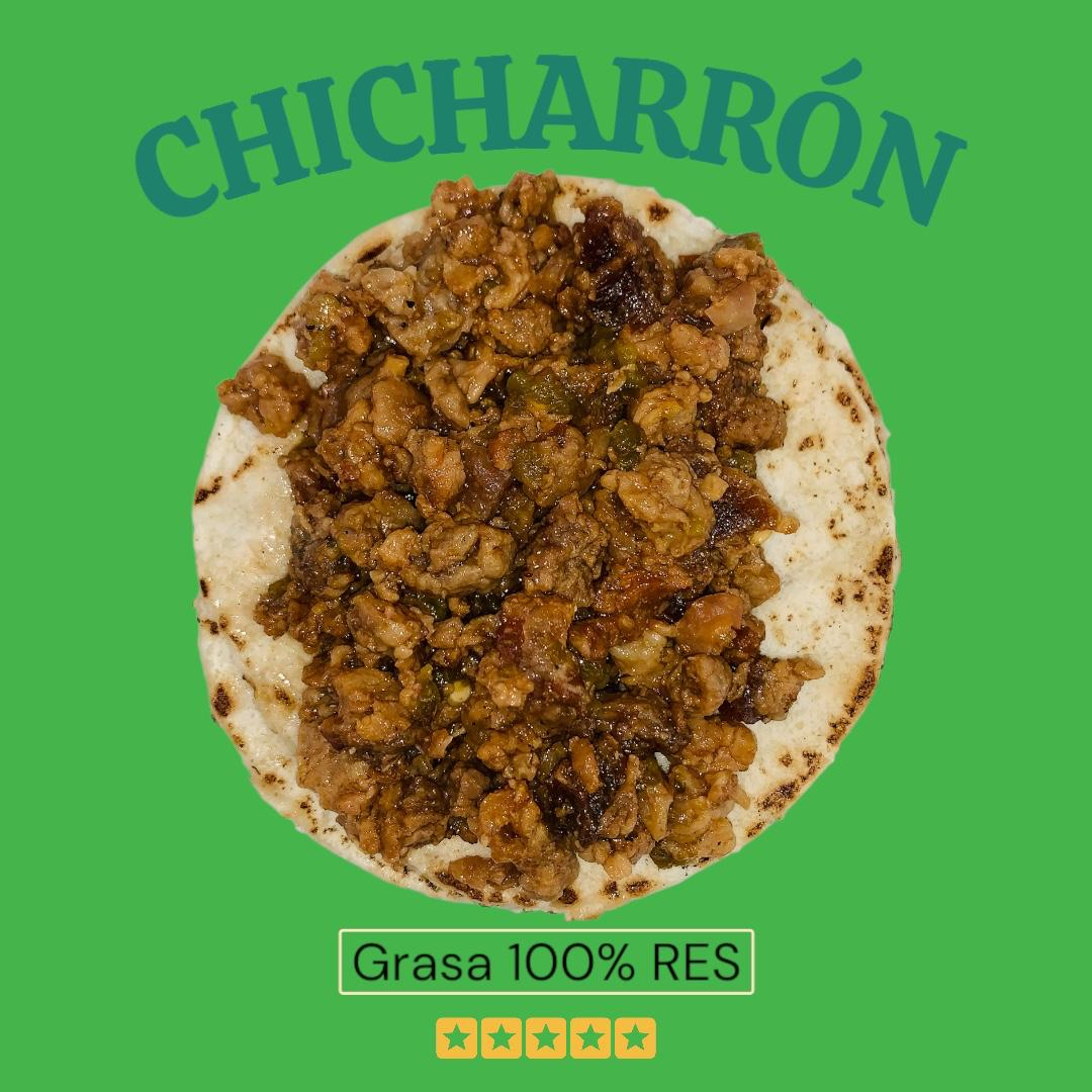 Taco de Chicharrón en Salsa Verde Tatemada