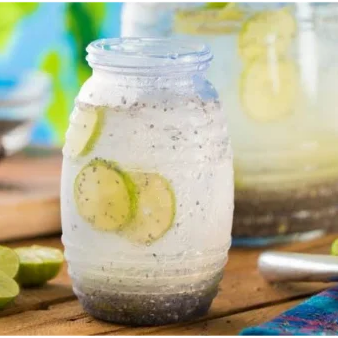 Agua de Limón con Chía