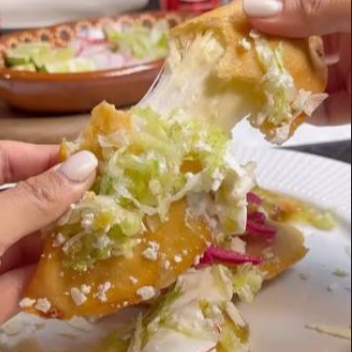 Quesadilla Frita de Puro Queso