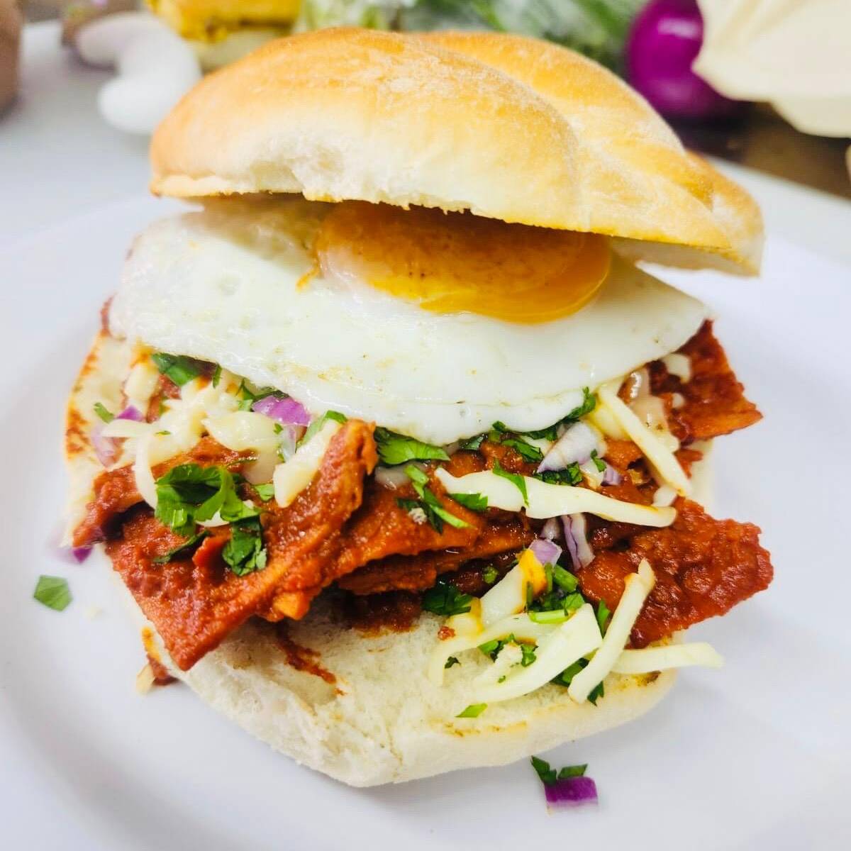 TORTA CHILAQUIL.