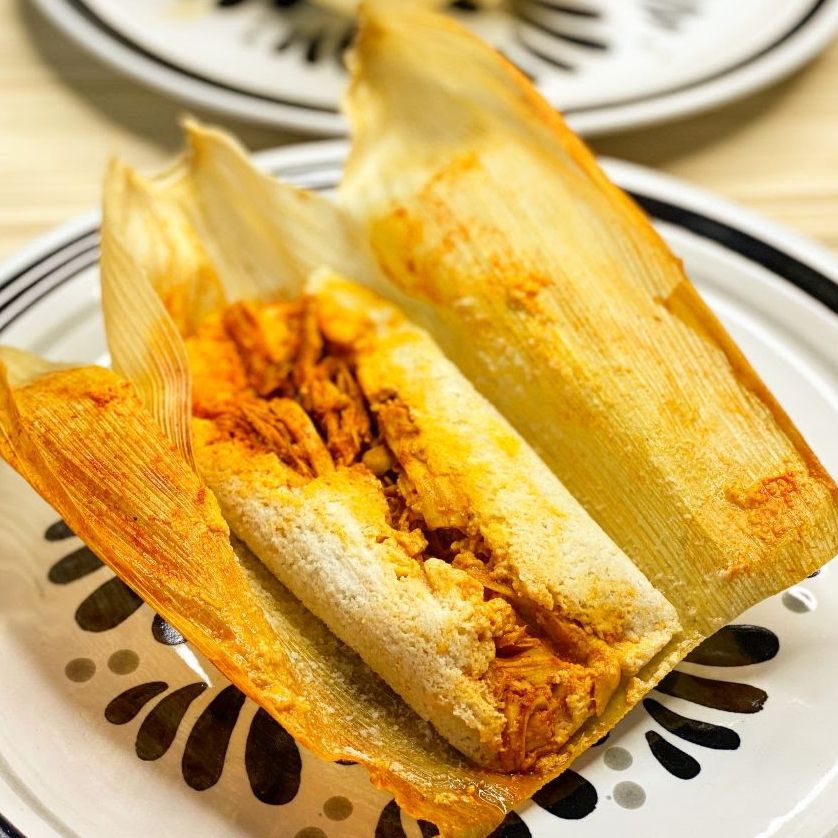 Tamal de Salsa de Chicharrón