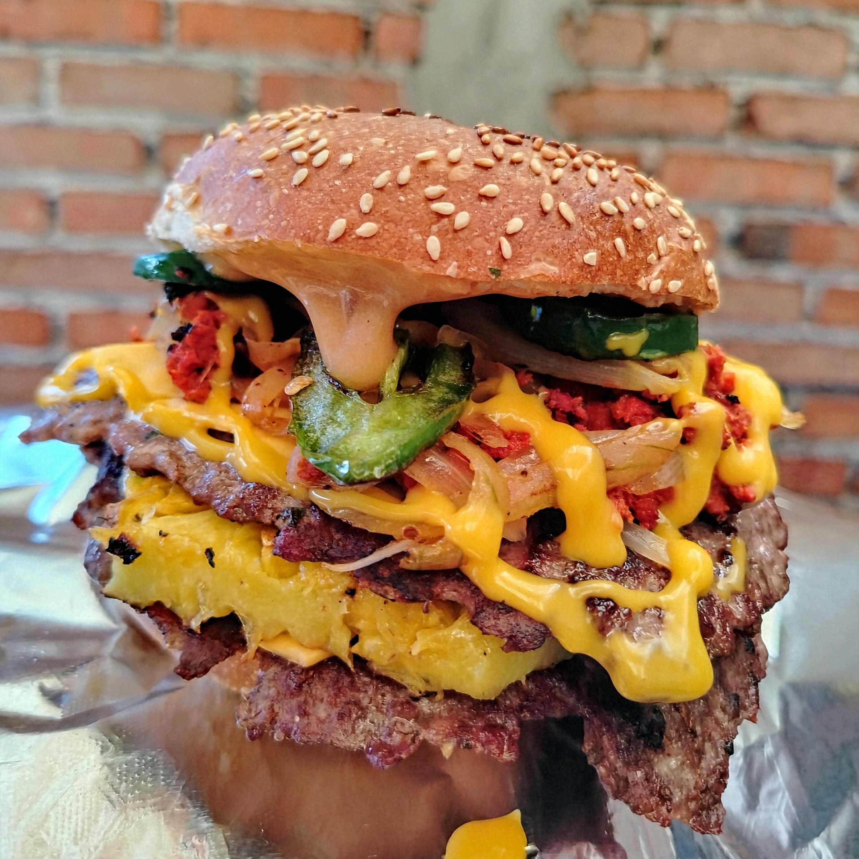 Hamburguesa combo nachos