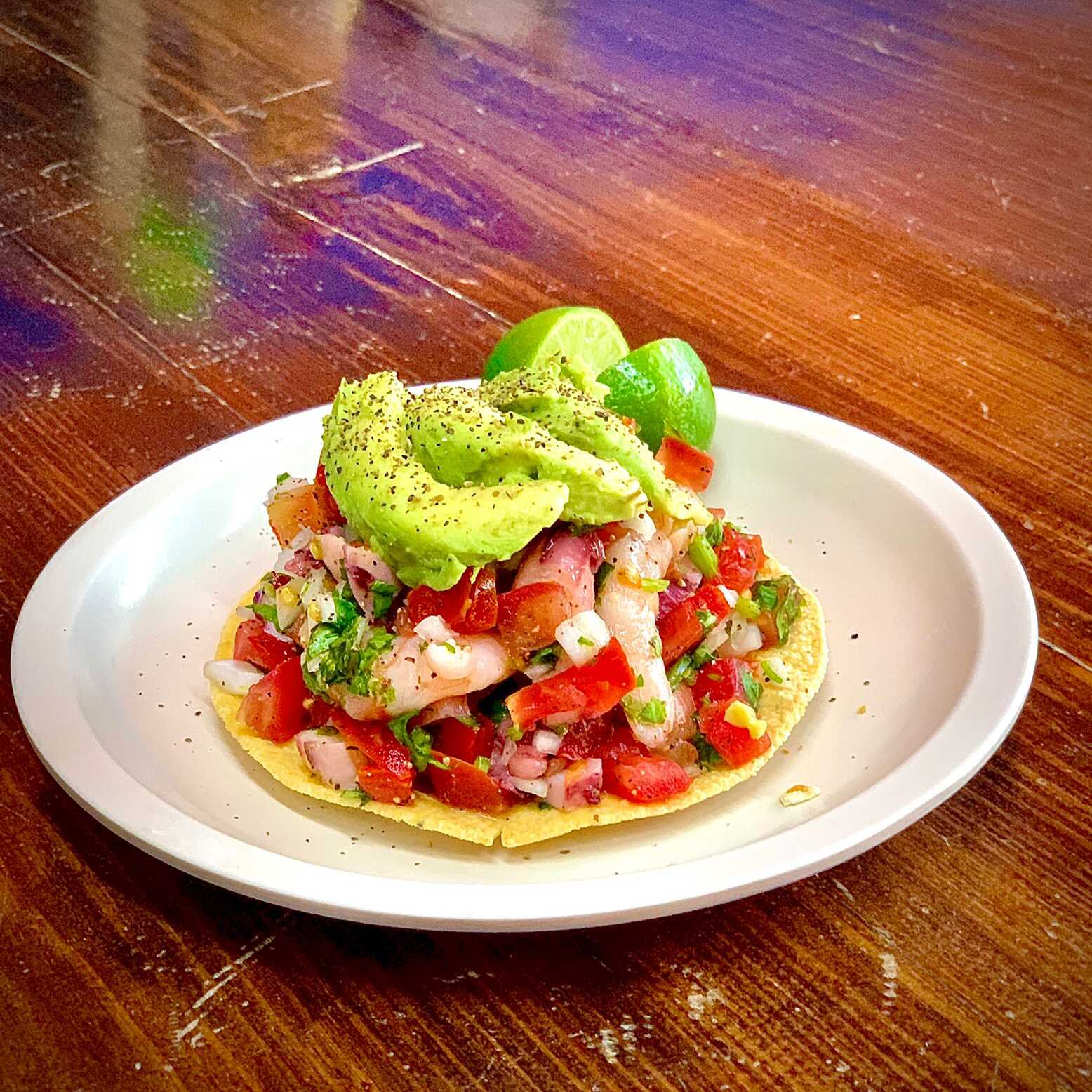 Tostada de Pulpo y Camarón