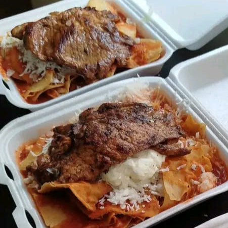 Chilaquiles con Carne Enchilada