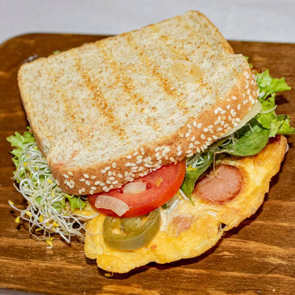 Sandwichito Huevo con Salchicha
